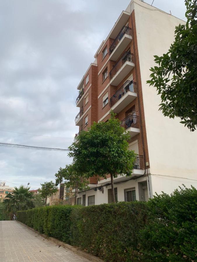 Habitacion Privada En Piso Compartido Hotel Valencia Eksteriør billede