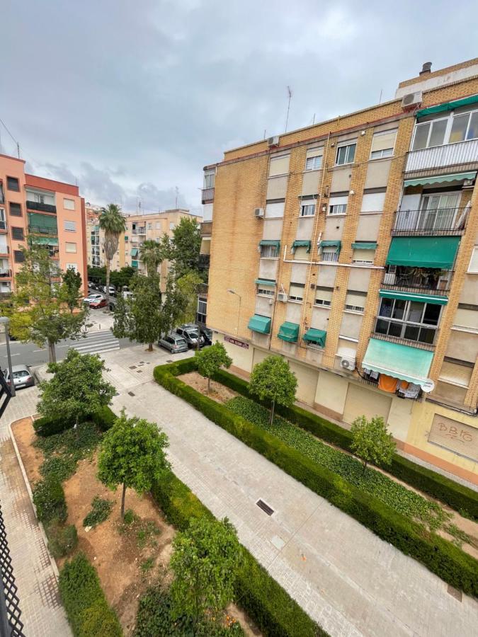 Habitacion Privada En Piso Compartido Hotel Valencia Eksteriør billede